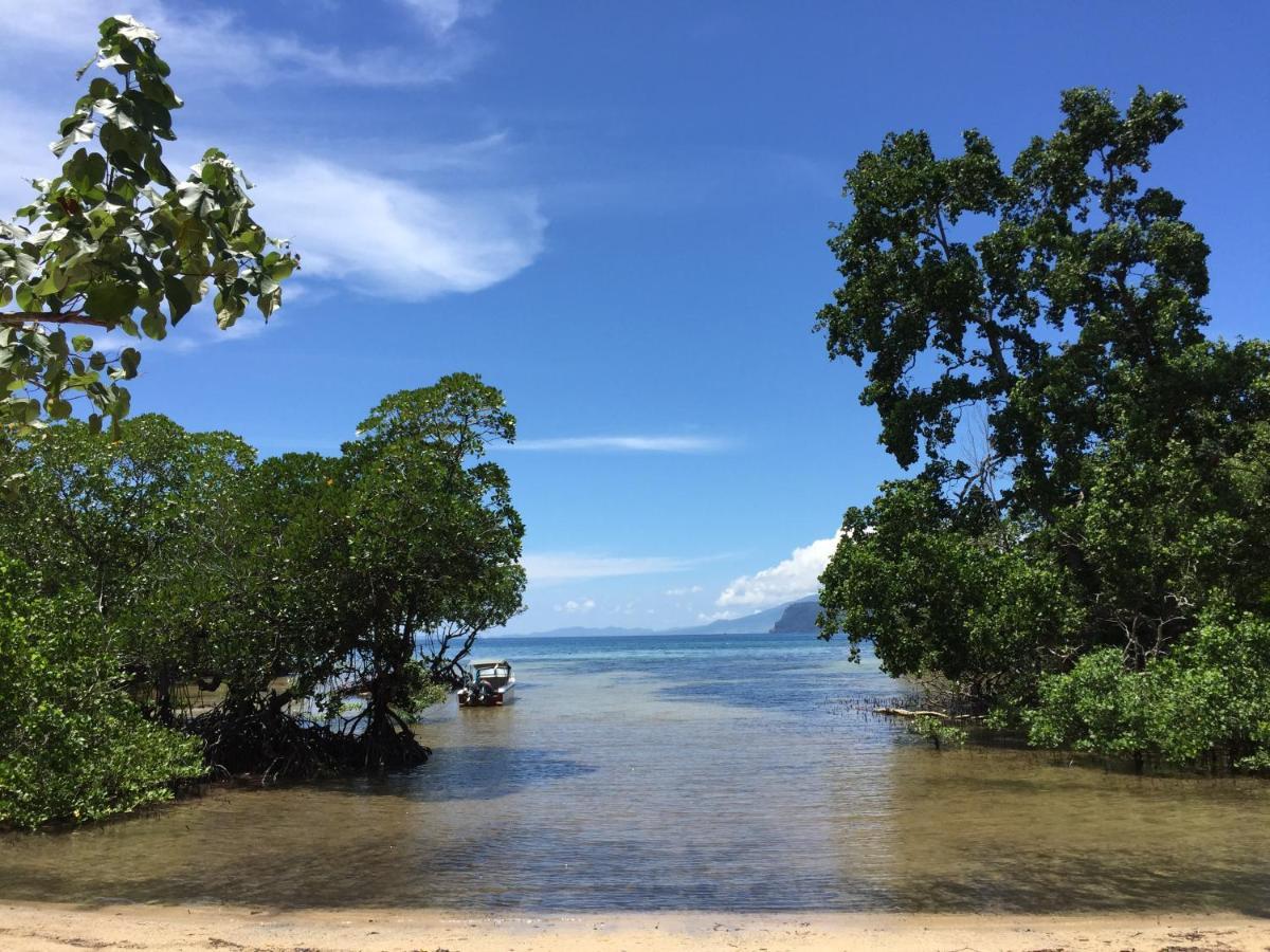 Nomad Divers Bangka Likupang Kültér fotó