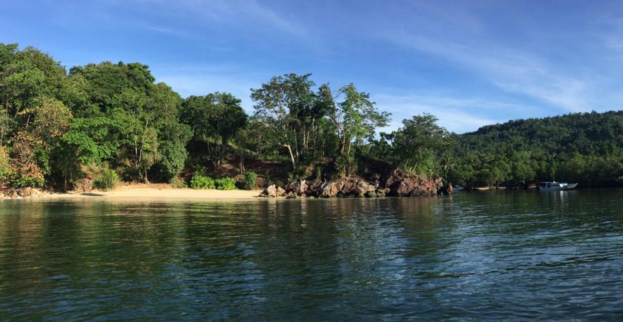 Nomad Divers Bangka Likupang Kültér fotó
